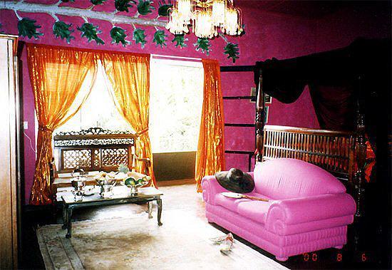 Helgasfolly Anti Hotel Residence Kandy Exterior photo