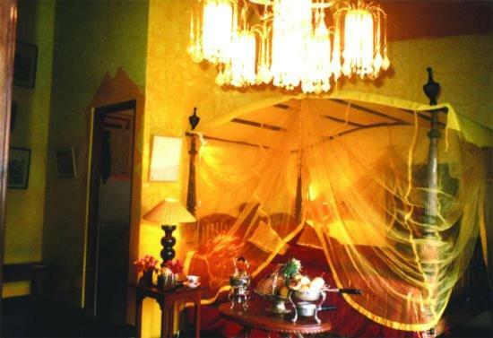 Helgasfolly Anti Hotel Residence Kandy Exterior photo